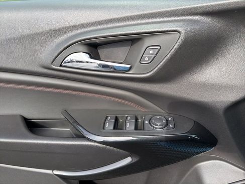 New 2026 Chevrolet Trax RS w/ Sunroof Package FWD image 22