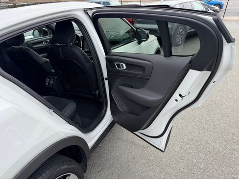 Used 2023 Volvo C40 P8 Recharge Ultimate w/ Protection Package Premier AWD/4WD image 38