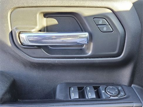 Used 2020 Chevrolet Silverado 1500 Custom w/ Custom Value Package image 26