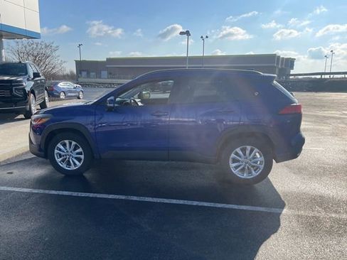 Used 2023 Toyota Corolla Cross LE image 6