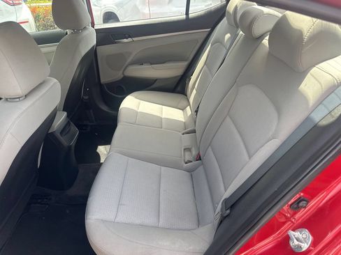 Used 2018 Hyundai Elantra SEL FWD image 29
