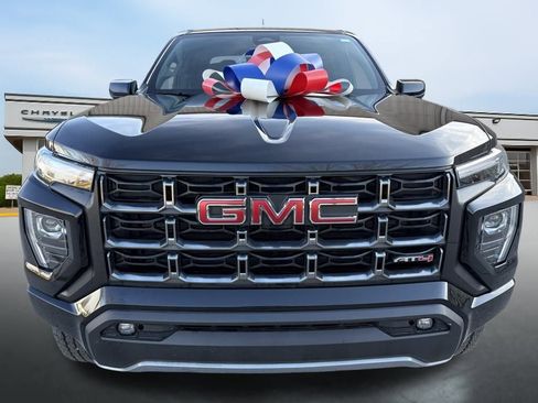 Used 2023 GMC Canyon AT4 image 8