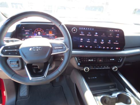Used 2025 Chevrolet Tahoe RST w/ Advanced Technology Package AWD/4WD image 24