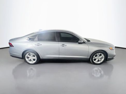 Used 2023 Honda Accord LX image 9