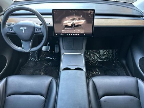 Used 2022 Tesla Model Y Performance AWD/4WD image 15