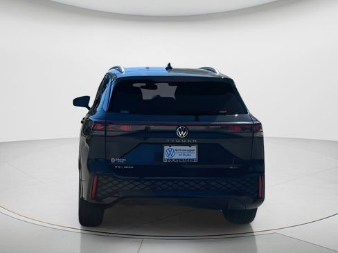 New 2026 Volkswagen Tiguan SEL R-Line image 7