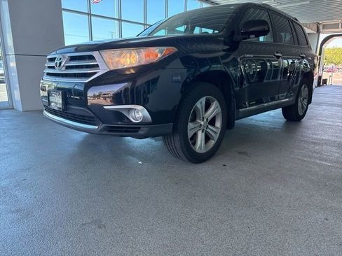 Used 2013 Toyota Highlander Limited AWD/4WD image 4