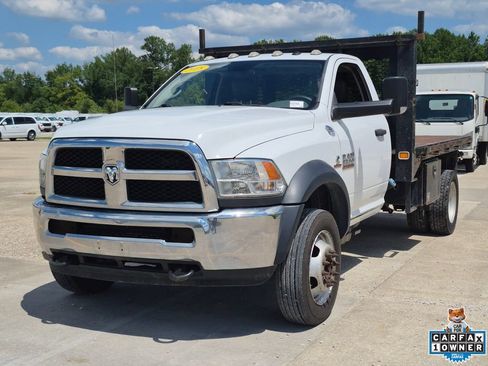 Used 2018 RAM 5500 Tradesman w/ Power & Remote Entry Group RWD image 3