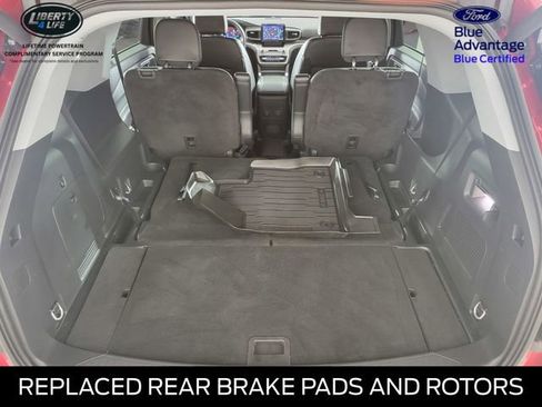 Used 2023 Ford Explorer XLT w/ Equipment Group 202A AWD/4WD image 17