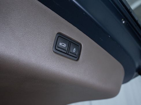 New 2026 Genesis GV70 2.5T Advanced image 9