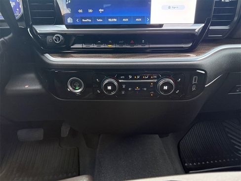 Used 2022 Chevrolet Silverado 1500 LT image 15