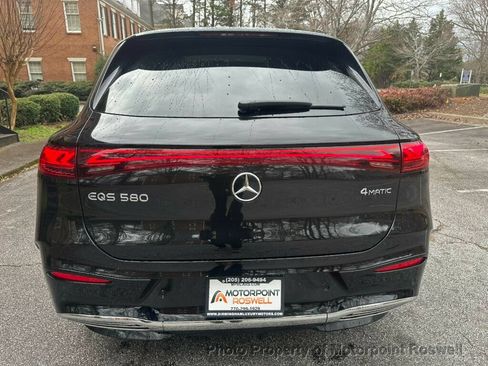 Used 2023 Mercedes-Benz EQS 580 4MATIC SUV image 5