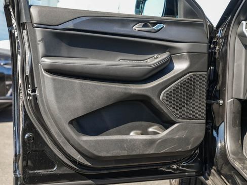 New 2025 Jeep Grand Cherokee L Altitude image 21