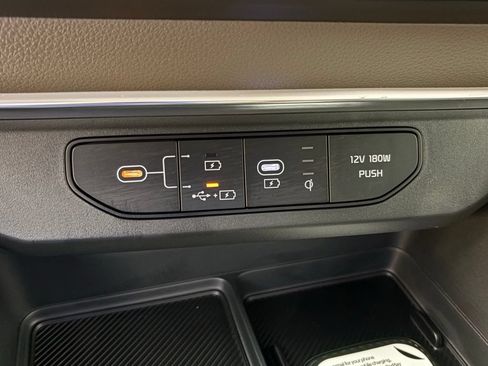New 2026 Kia Carnival EX FWD image 29