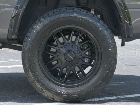 Used 2024 RAM 1500 Big Horn AWD/4WD image 39