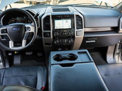 Used 2017 Ford F150 Lariat image 32