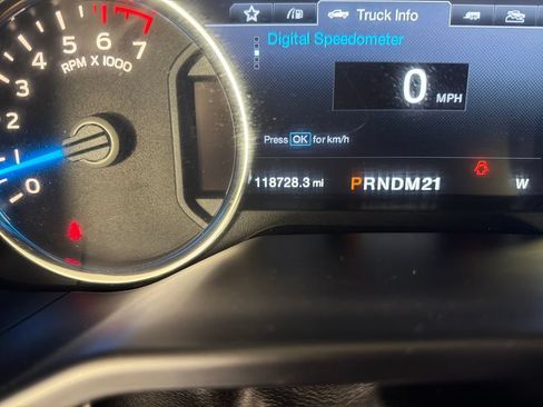 Used 2015 Ford F150 Lariat AWD/4WD image 10