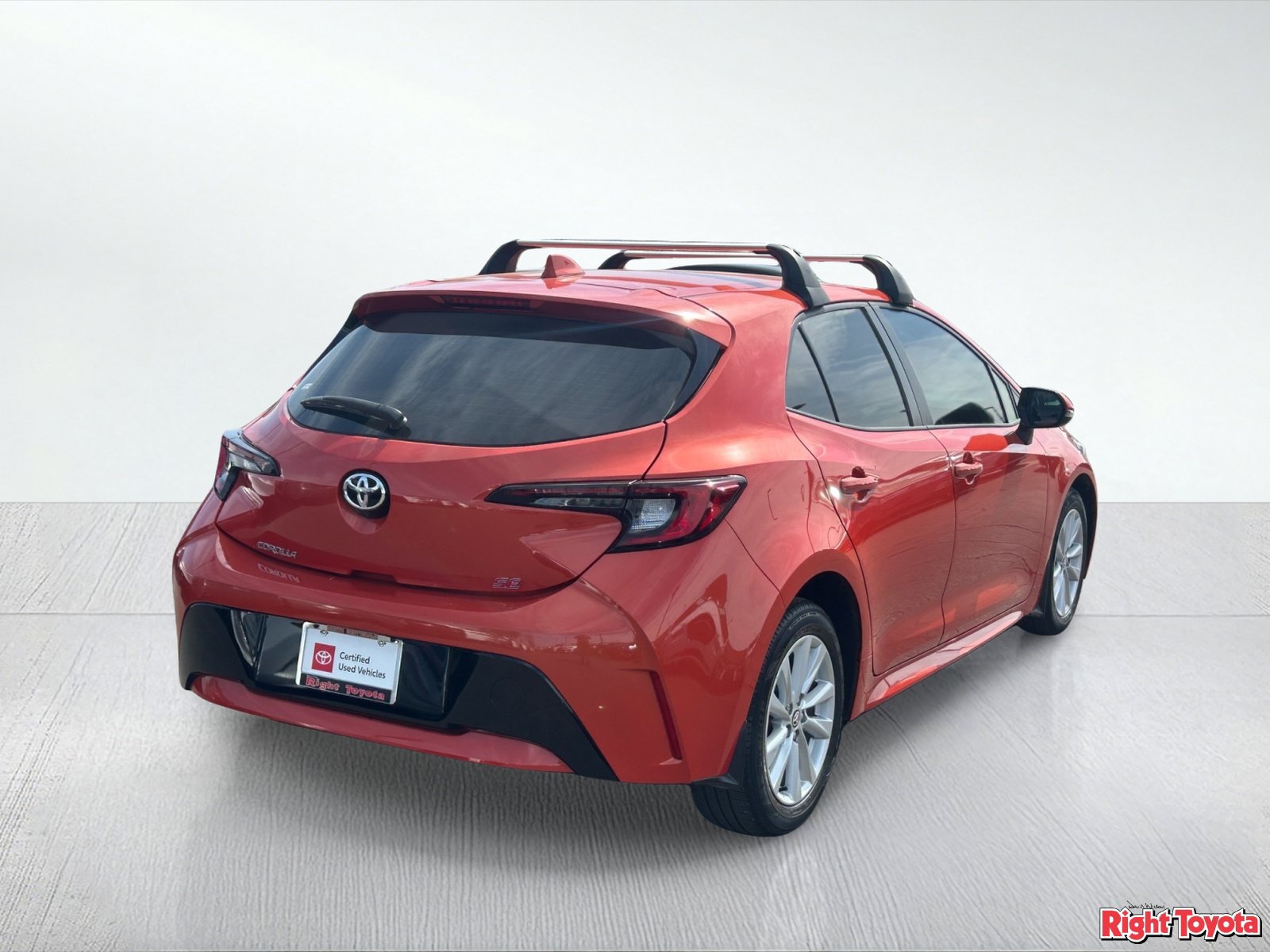 Certified 2025 Toyota Corolla SE FWD image 5