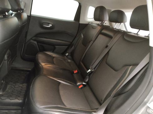 Used 2021 Jeep Compass Latitude FWD image 18