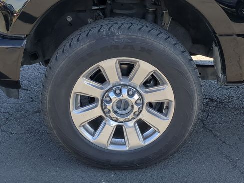 Used 2022 Ford F350 Platinum image 13