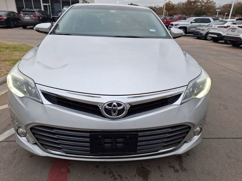 Used 2013 Toyota Avalon Limited image 10