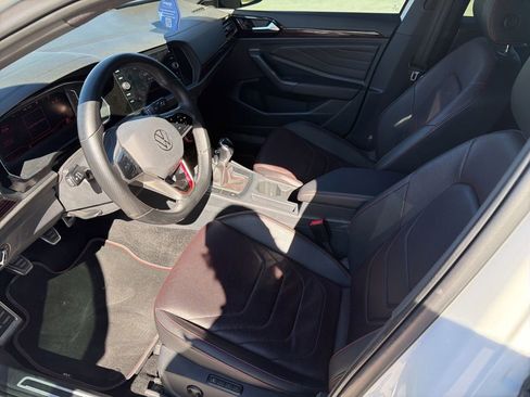 Used 2023 Volkswagen Jetta GLI Autobahn w/ GLI Black Package image 6