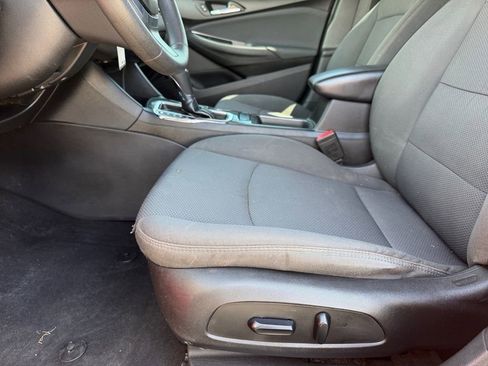 Used 2019 Chevrolet Cruze LT w/ LT Fleet Convenience Package FWD image 11