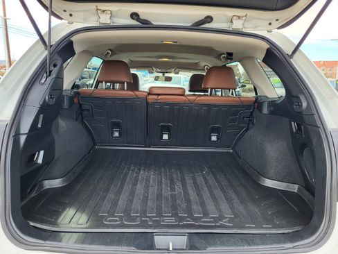 Used 2018 Subaru Outback 2.5i Touring image 21