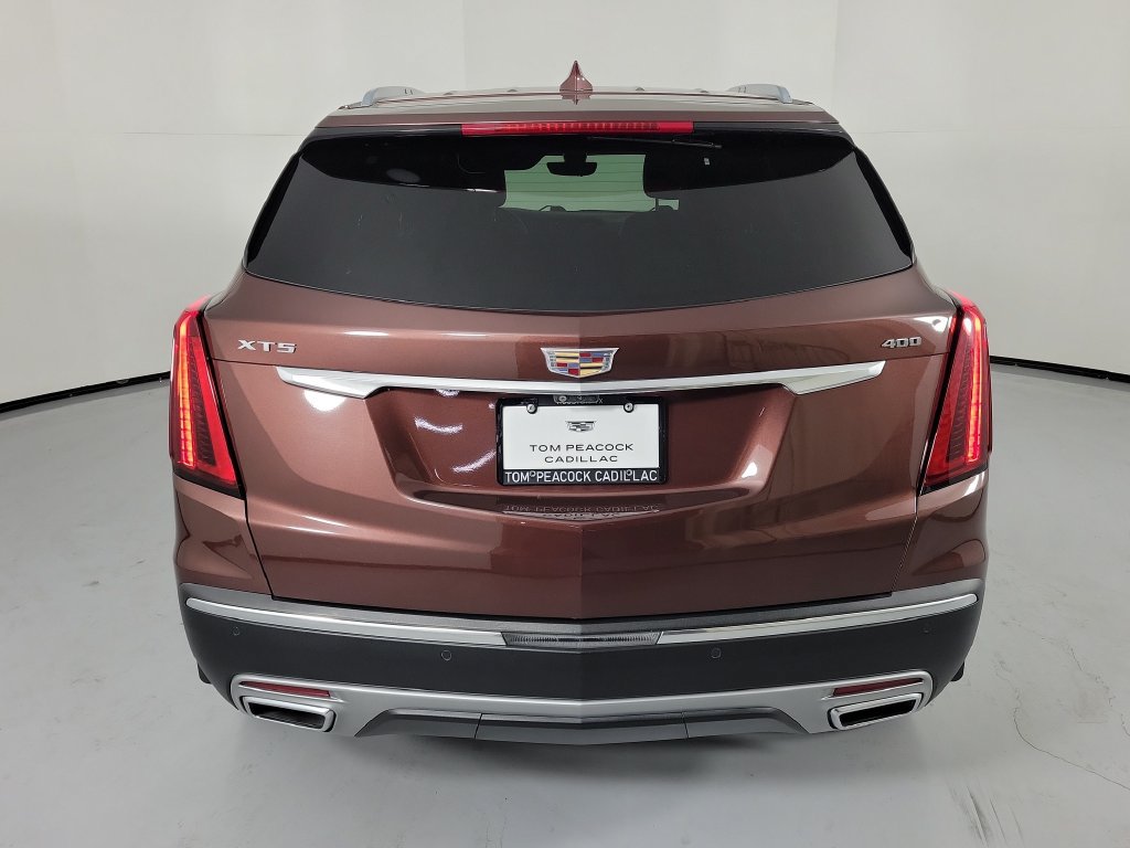 Used 2022 Cadillac XT5 Premium Luxury w/ Technology Package FWD image 5