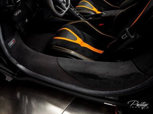 Used 2020 McLaren 720S Performance RWD image 38