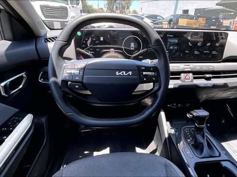 Used 2025 Kia K4 EX FWD image 8