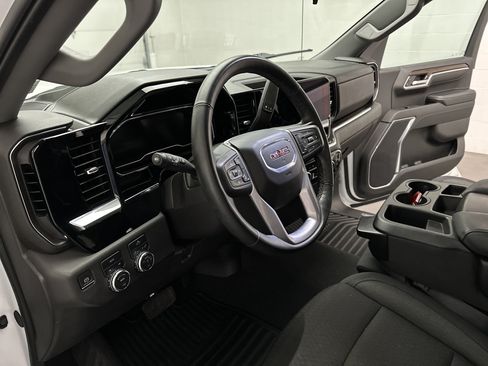 Used 2024 GMC Sierra 1500 Elevation AWD/4WD image 15