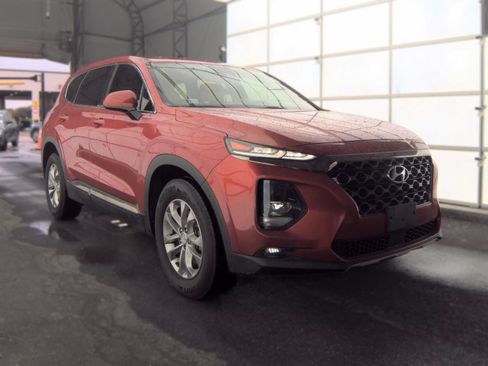 Used 2019 Hyundai Santa Fe SEL FWD image 2