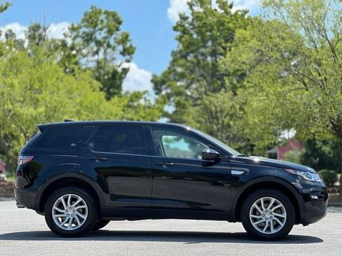 Used 2019 Land Rover Discovery Sport HSE AWD/4WD image 4