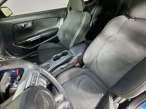 Used 2017 Ford Mustang GT RWD image 21