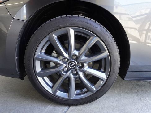 Used 2022 MAZDA MAZDA3 s image 24