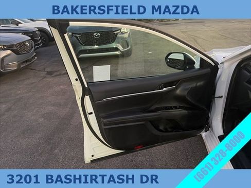 Used 2024 Toyota Camry SE image 20