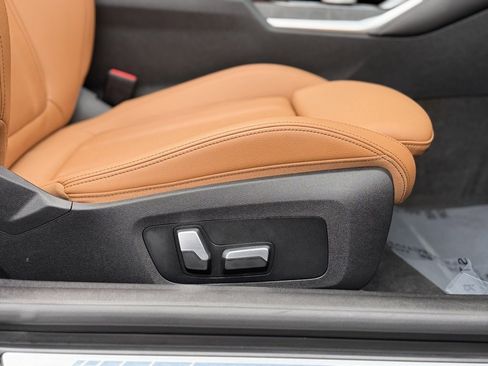 Used 2023 BMW 440i xDrive Convertible w/ Premium Package image 34