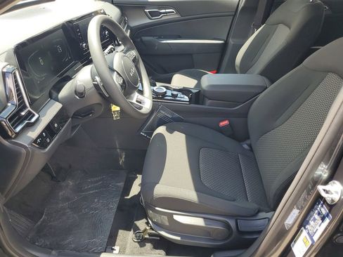 New 2025 Kia Sportage LX image 5