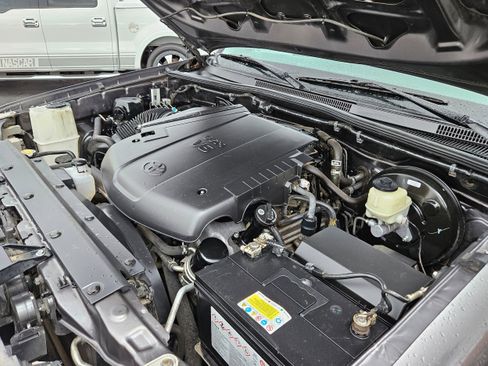 Used 2015 Toyota Tacoma PreRunner image 25