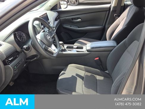 Used 2024 Nissan Sentra SV FWD image 5