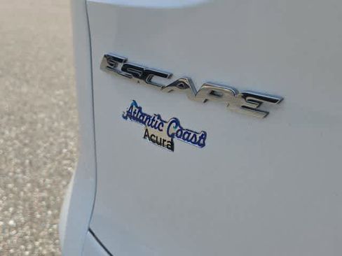 Used 2013 Ford Escape SE FWD image 12