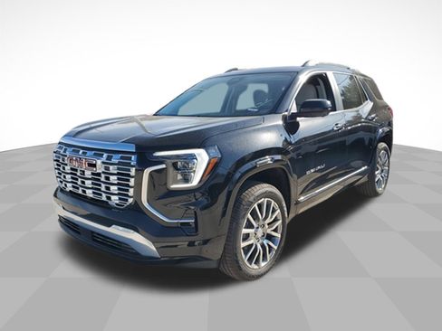Used 2026 GMC Terrain Denali image 32