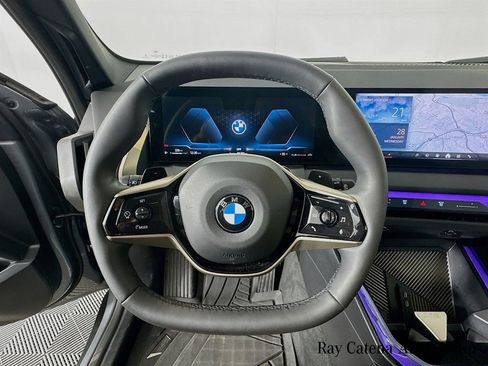 Used 2025 BMW X3 xDrive30i w/ Premium Package image 11