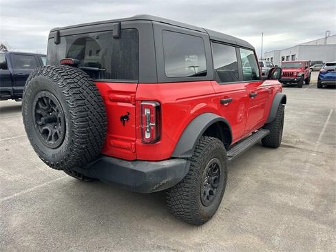 Used 2022 Ford Bronco Wildtrak image 4