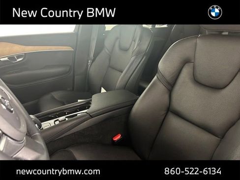 Used 2023 Volvo XC90 B6 Plus w/ Protection Package Premier AWD/4WD image 24