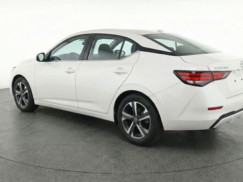 Used 2025 Nissan Sentra SV image 6
