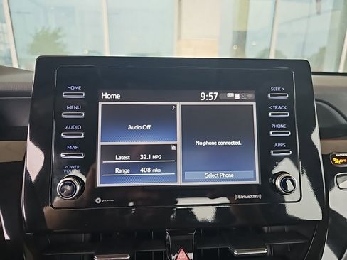 Used 2024 Toyota Camry SE FWD image 8