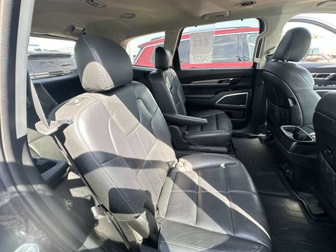 Used 2021 Kia Telluride EX w/ EX Premium Package AWD/4WD image 28