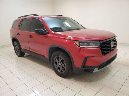 Certified 2023 Honda Pilot TrailSport image 27